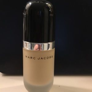 Marc Jacobs Remarcable foundation Ivory